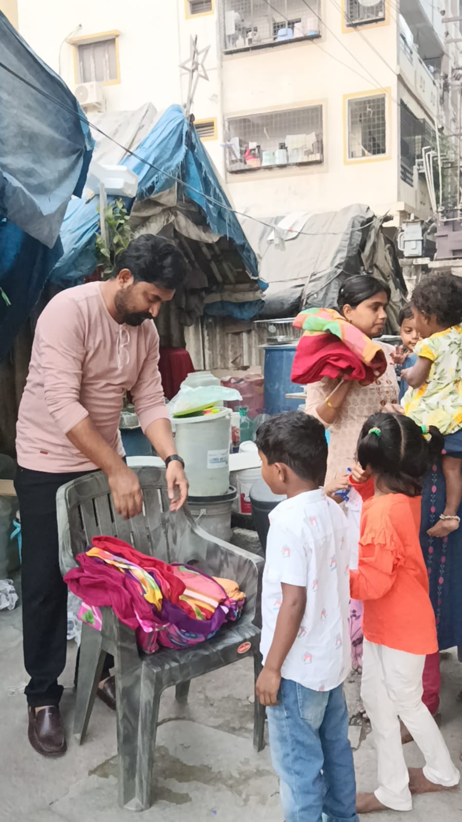 Blanket distribution